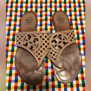 Tory Burch Thatched Perforated Flip Flop Leather Sandal TB Logo Women’s SZ 7.5-8